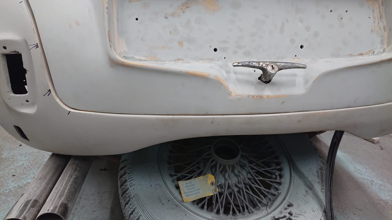 1957 Jensen 328 BootTrimLineUp5