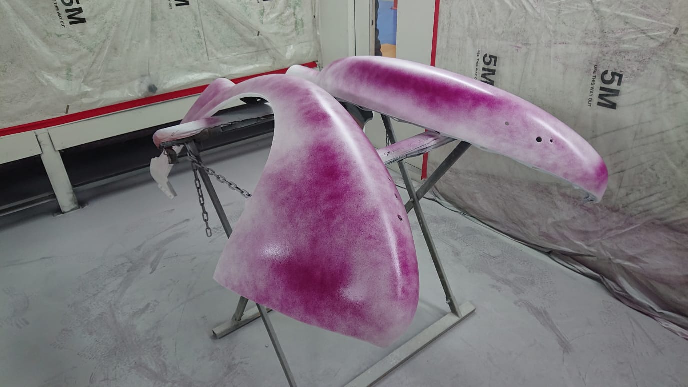 1960 MGA Chris PanelsPrimedWhite GuideCoatOverThem ColouredRaptorInside CompletedPrimerStage14 1