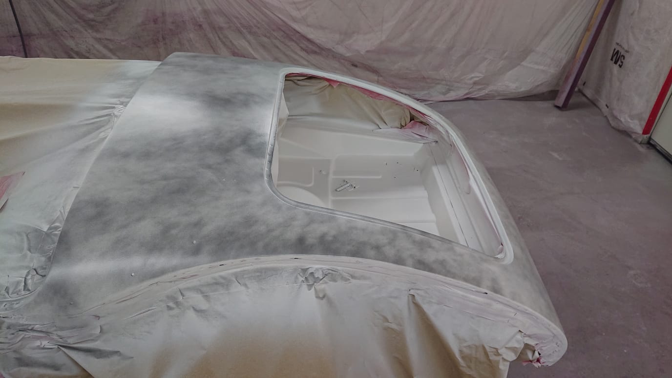 1960 MGA Chris PanelsPrimedWhite GuideCoatOverThem ColouredRaptorInside CompletedPrimerStage22 1