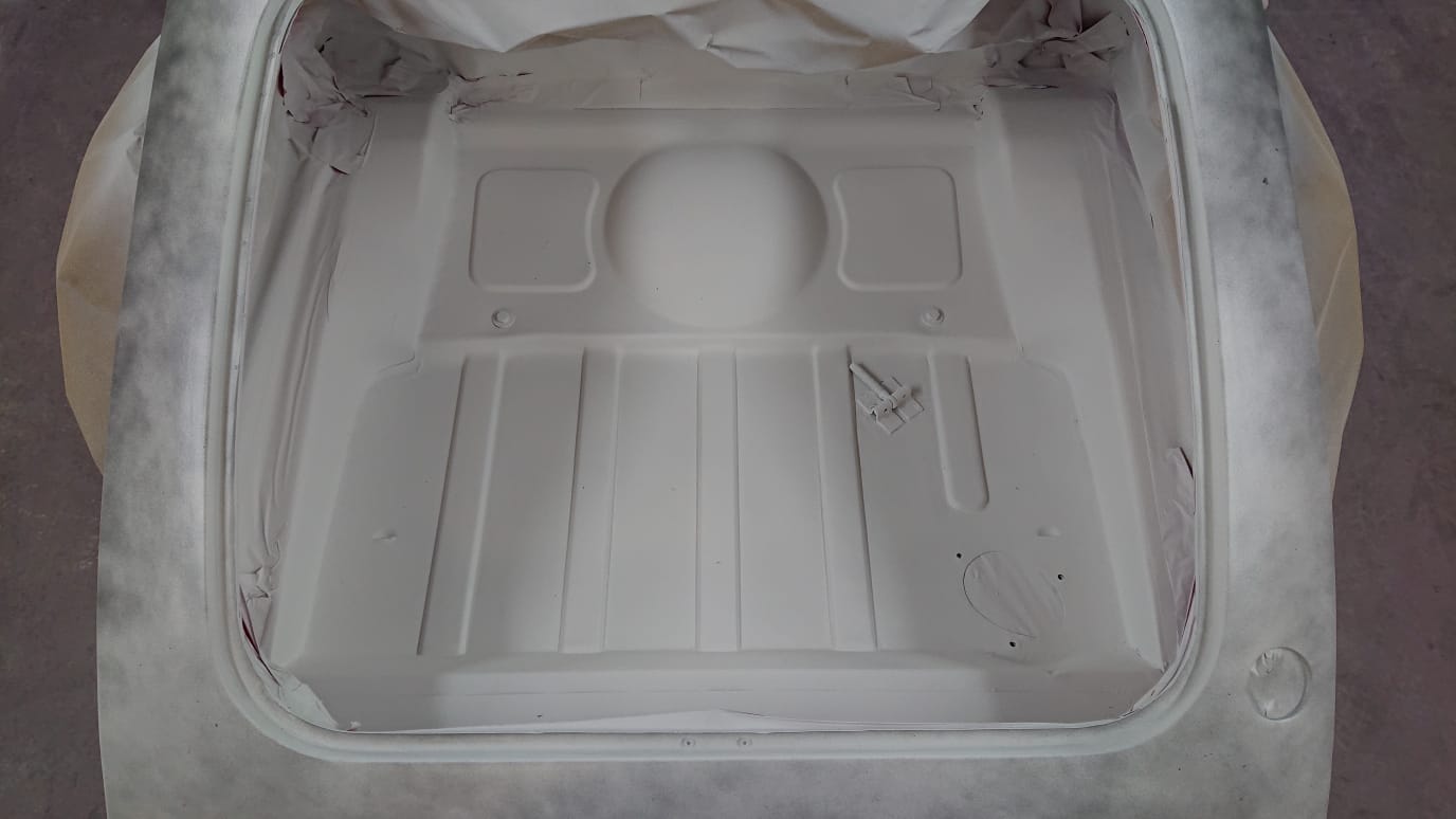 1960 MGA Chris PanelsPrimedWhite GuideCoatOverThem ColouredRaptorInside CompletedPrimerStage28 1