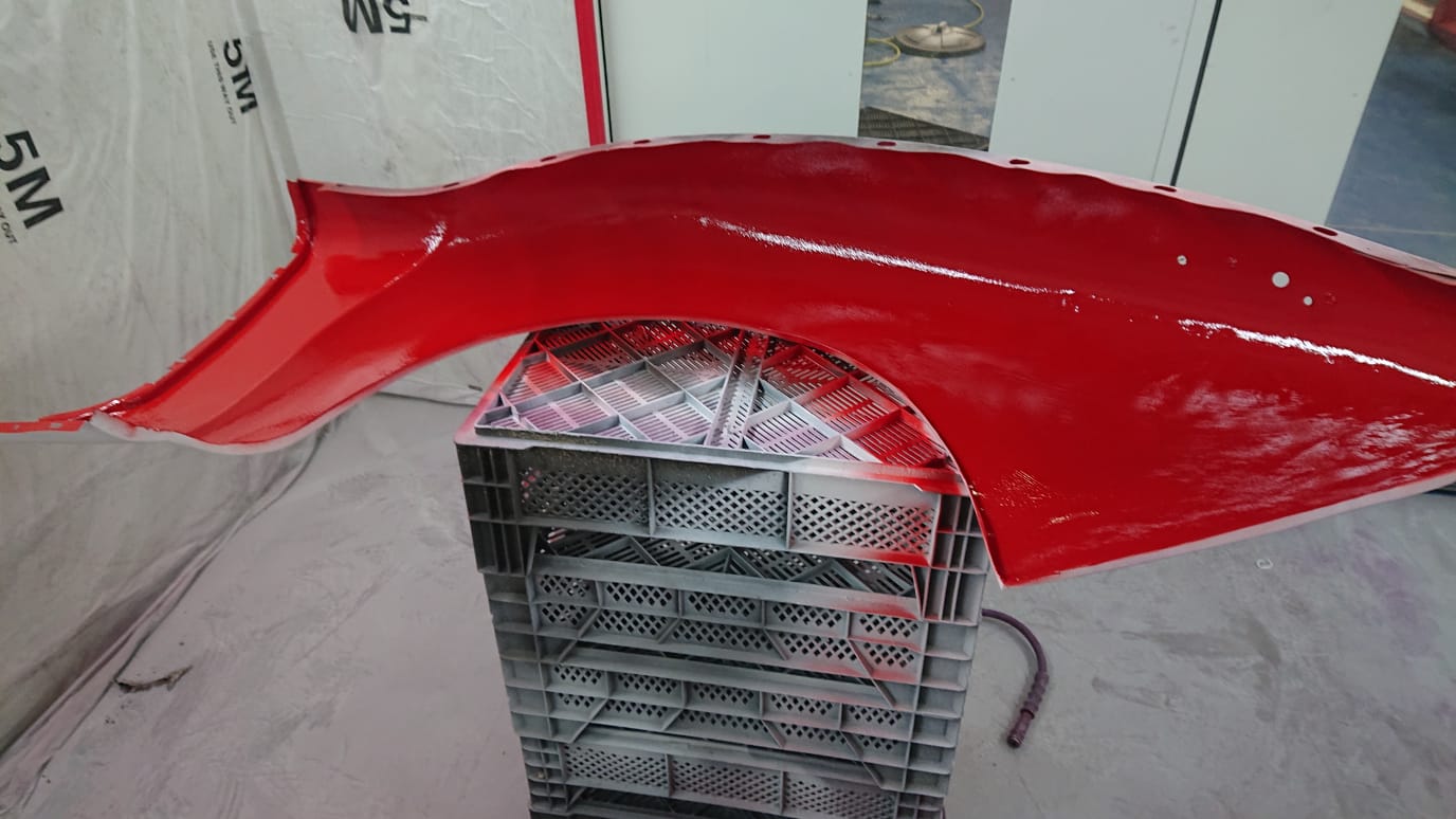 1960 MGA Chris PanelsPrimedWhite GuideCoatOverThem ColouredRaptorInside CompletedPrimerStage8 1