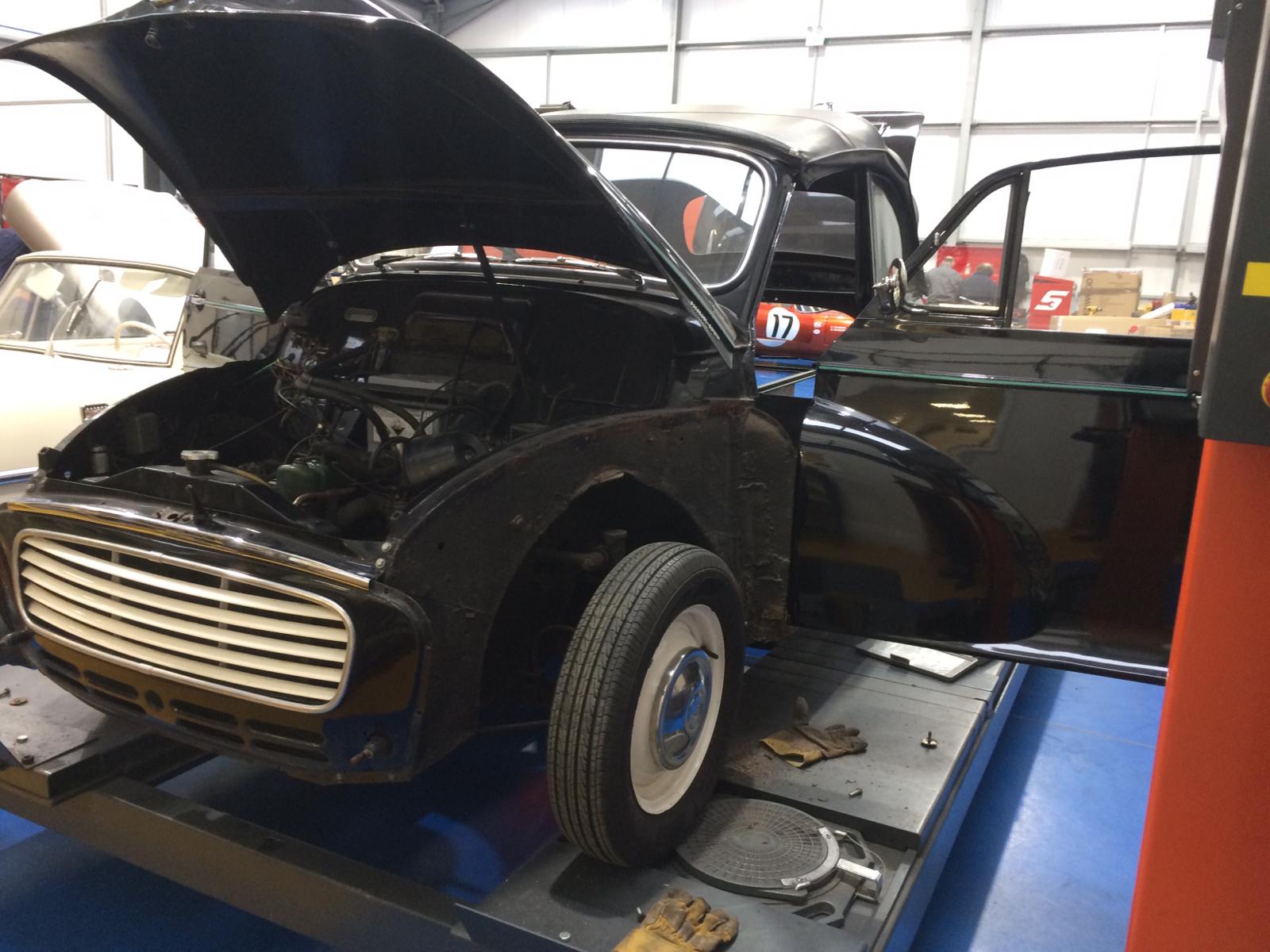 1963 Morris Minor Stripping12 1