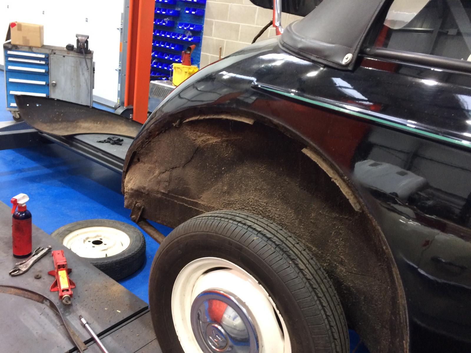 1963 Morris Minor Stripping7 1