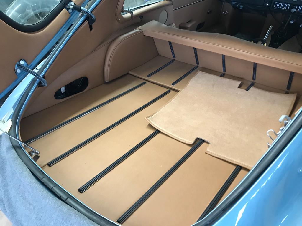 1972 Jaguar E Type Series 3 Interior 7 1
