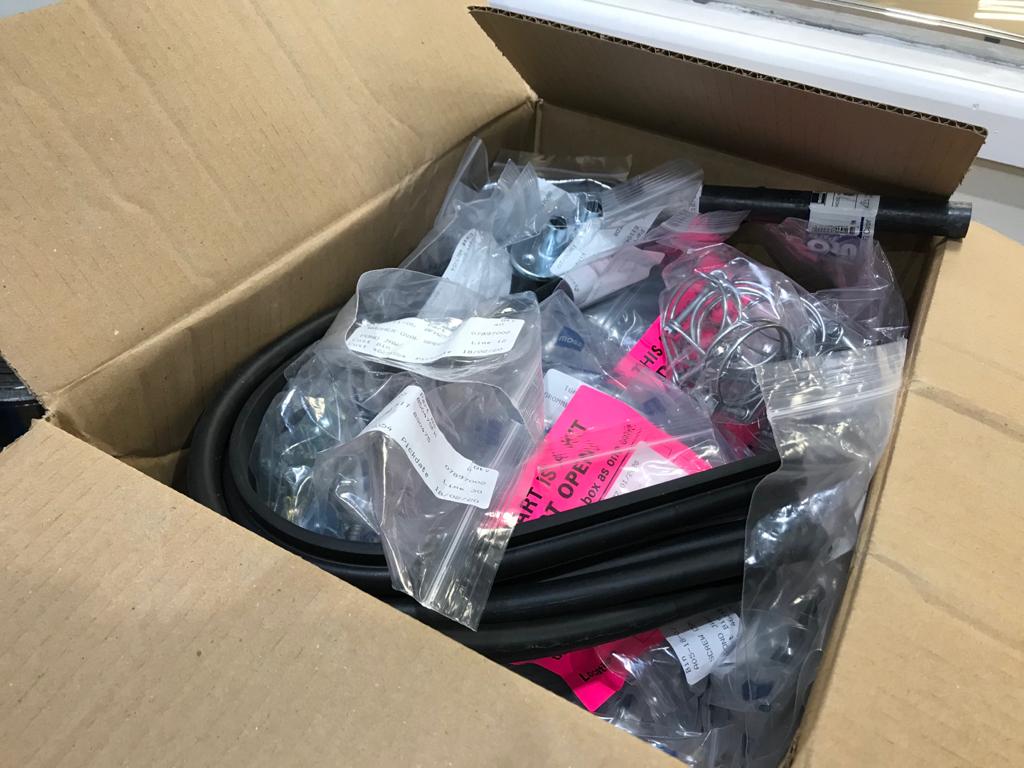 200220 Triumph TR5 parts arrived 1