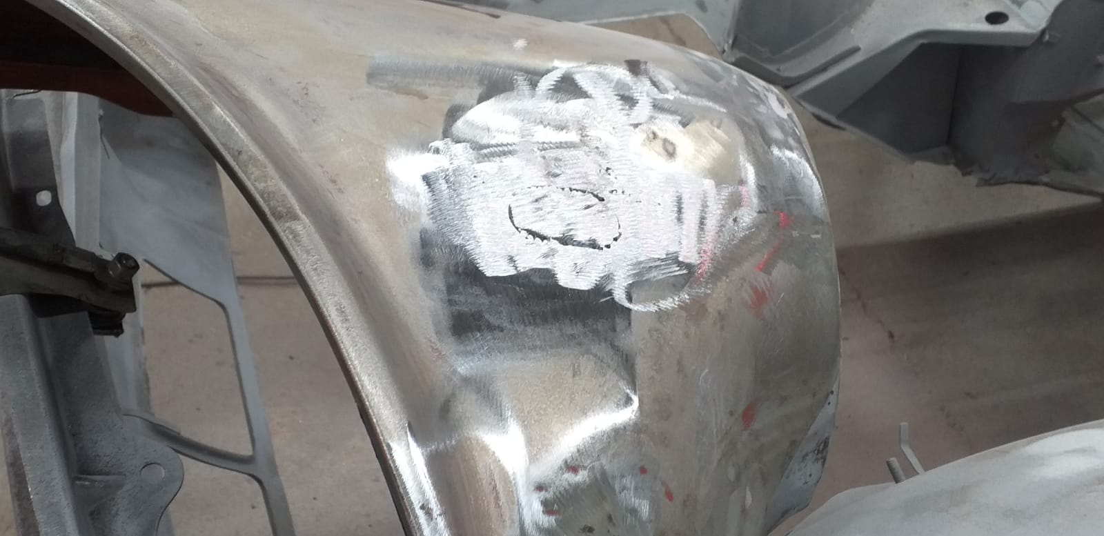 310120 1976 Triumph TR6 Bare Metal Strip 16 1