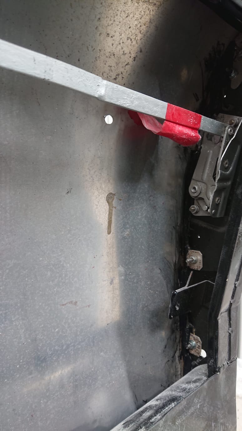 040320 Jensen 541R Panel Fitting 8 1