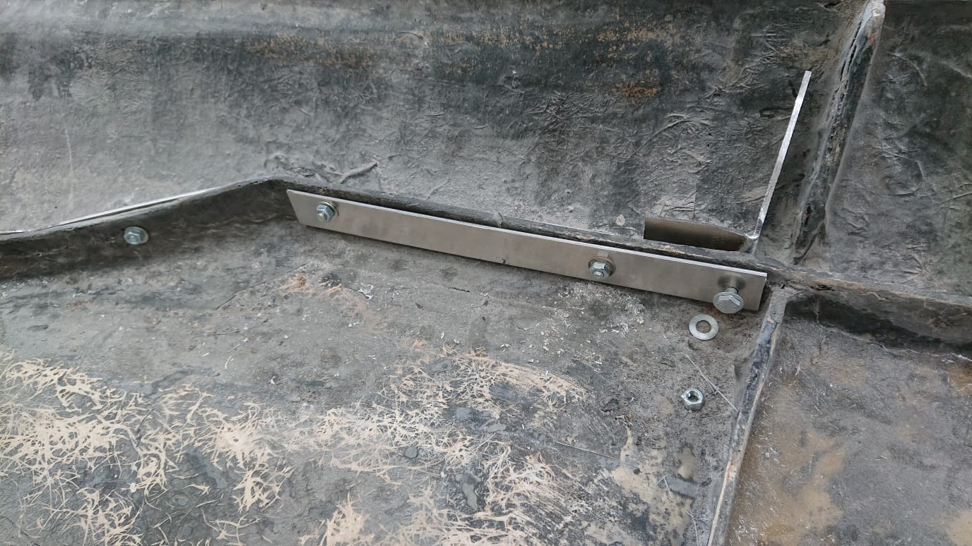 060320 Jensen 541 Bonnet Frame and Brackets42 1