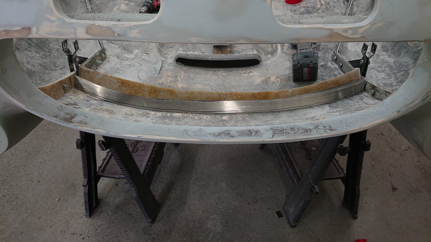 060320 Jensen 541 Bonnet Frame and Brackets55 1