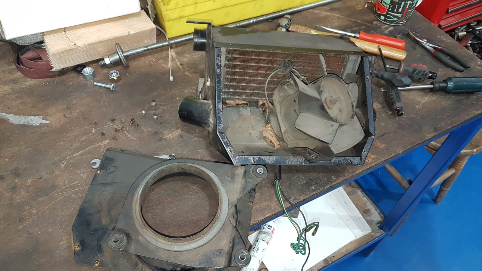 060320 Triumph TR6 Heater Box Strip Down1 1