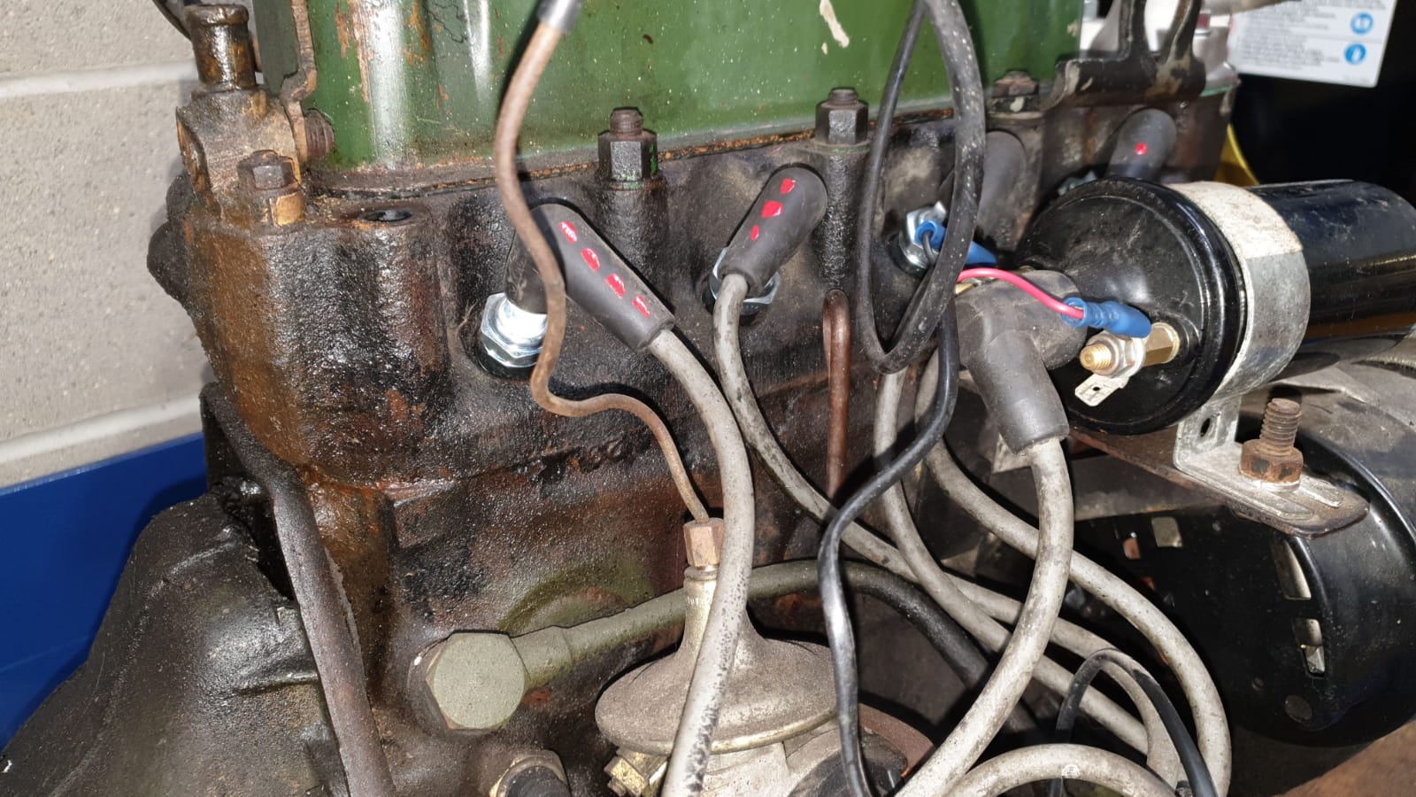 110320 Morris Minor 1000 Engine removal for Reconditioning3 1