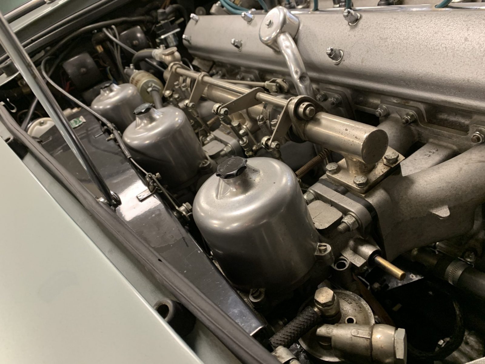 200320 Aston Martin DB5 Carburettor Rebuild 2 1