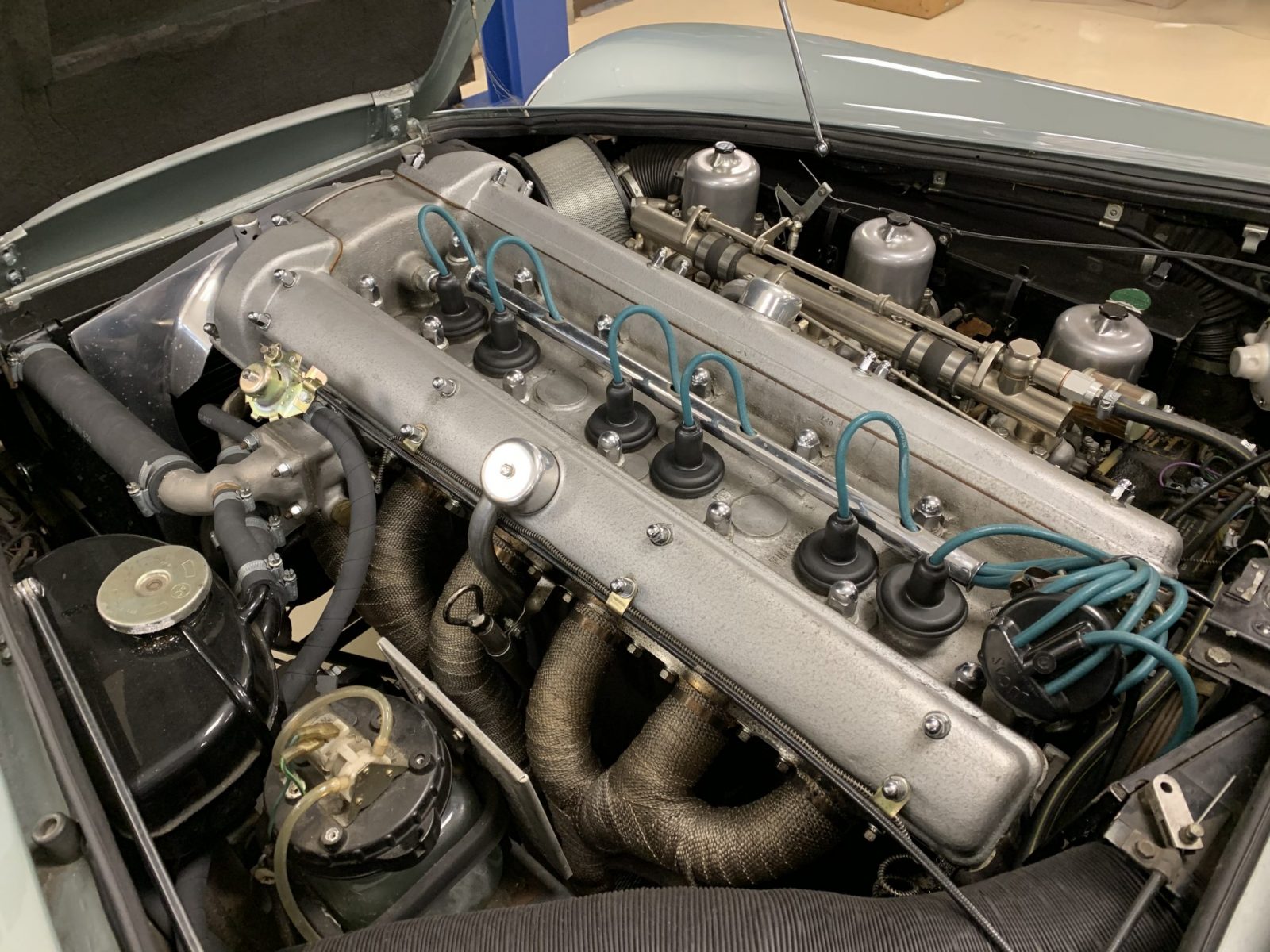200320 Aston Martin DB5 Carburettor Rebuild 4 1