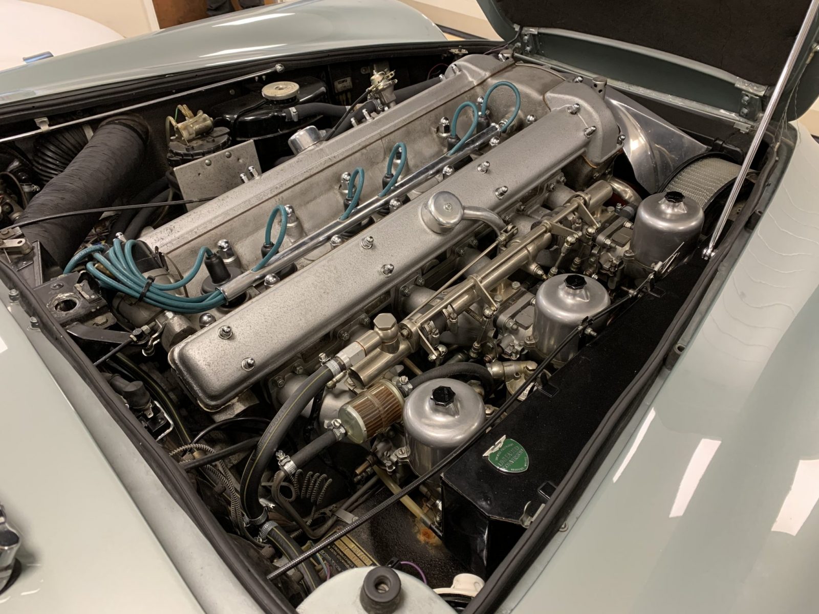 200320 Aston Martin DB5 Carburettor Rebuild 7 1