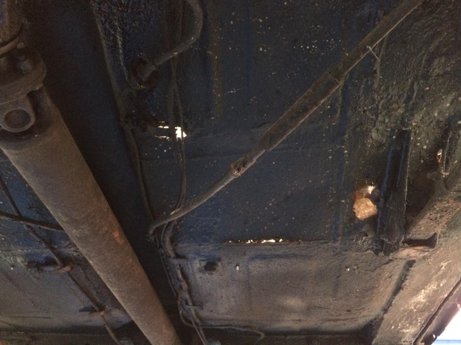 270220 Morris Minor Body 3