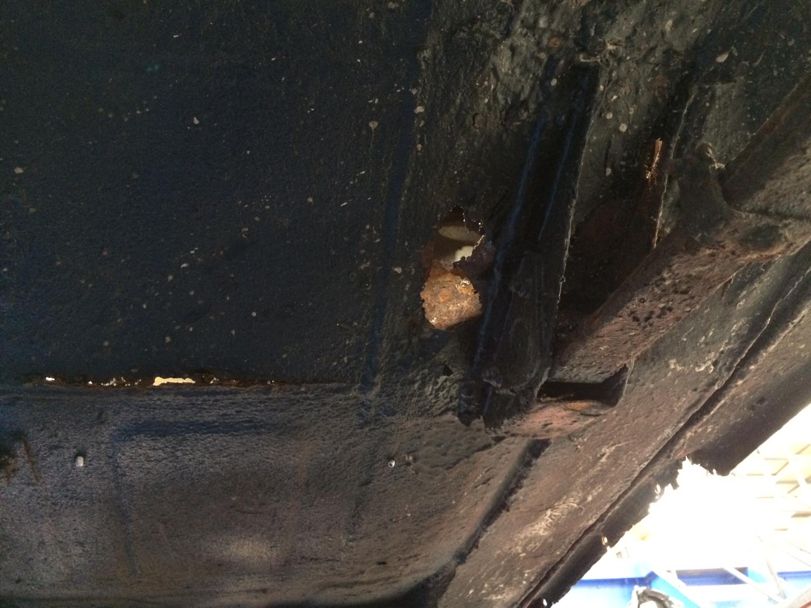 270220 Morris Minor Body 6