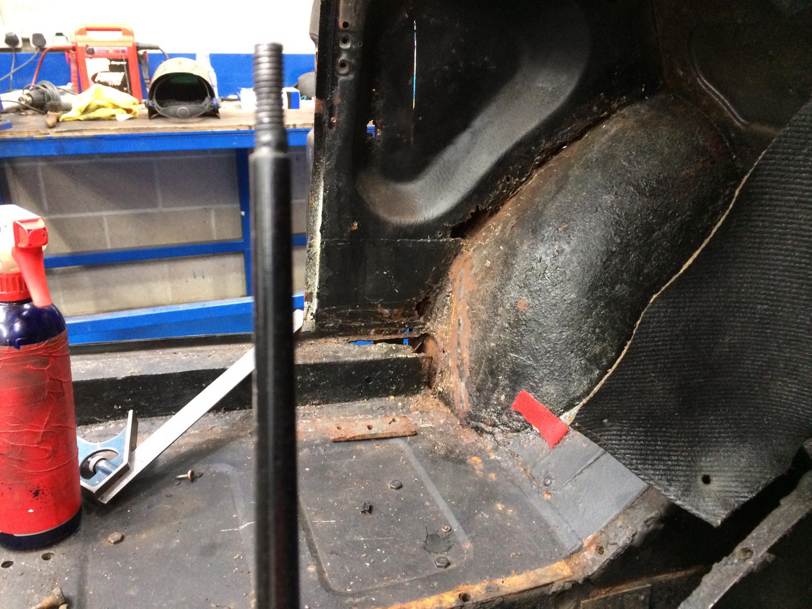 270220 Morris Minor Body