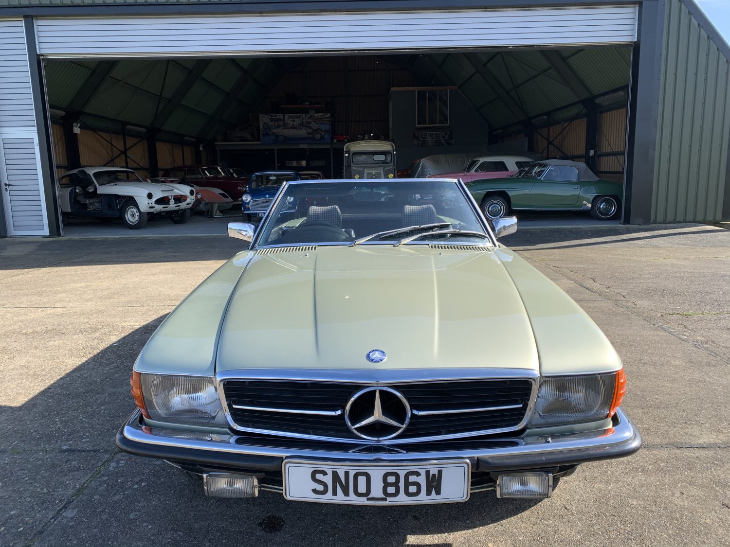 070420 Mercedes 280SL being collected4 1
