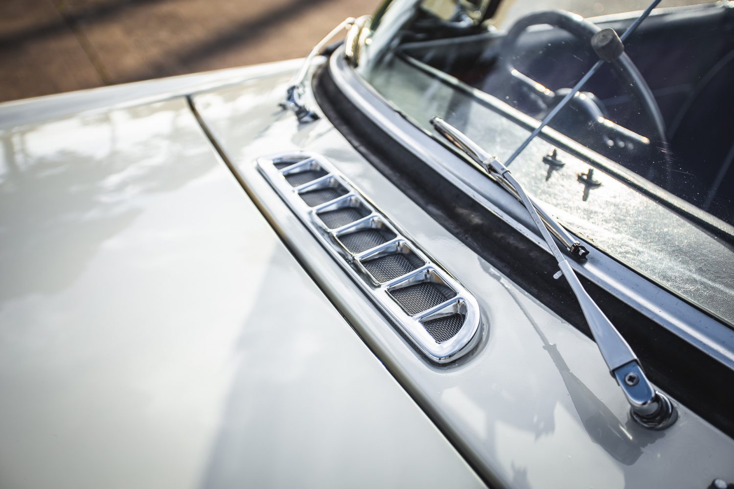 1964 MGB Roadster White Competition Shoot 01 20 2