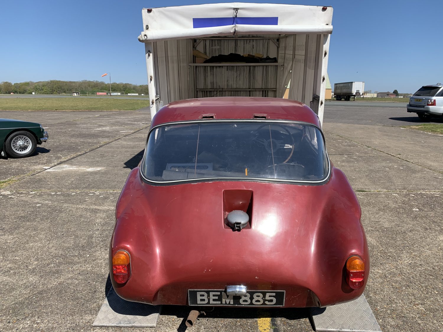 210420 TVR Grantura Racecar11