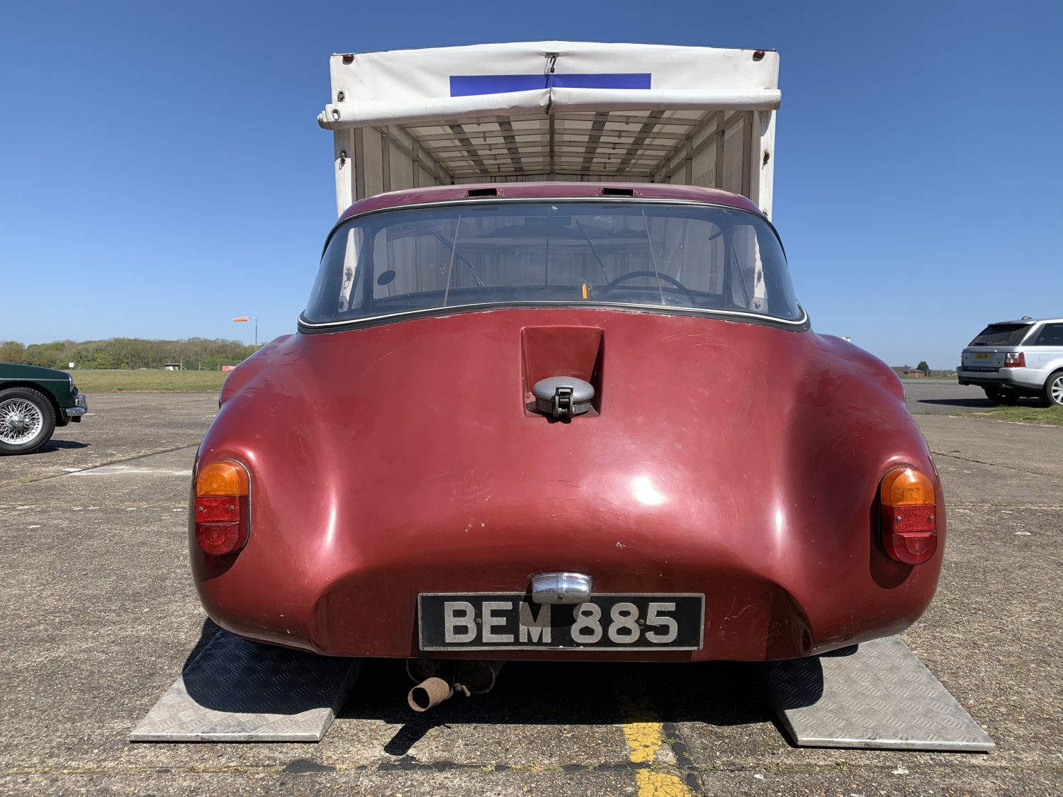 210420 TVR Grantura Racecar12