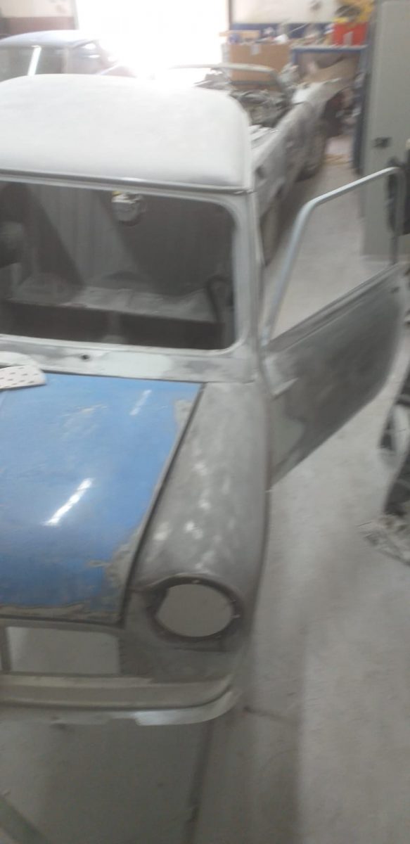 140520 1967 Austin Mini 850 Bodywork 2 1