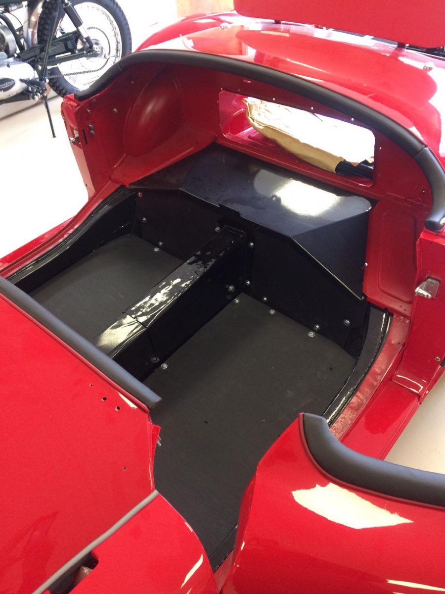 1960 MGA Fitting Carpet and Trim Panels27 1