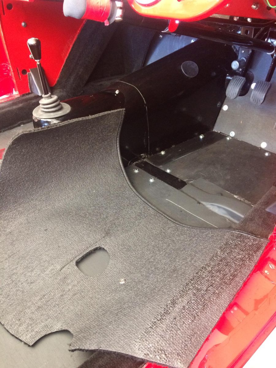 1960 MGA Fitting Carpet and Trim Panels29 1