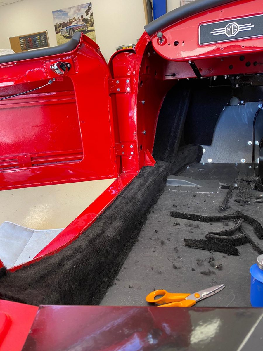 1960 MGA Fitting Carpet and Trim Panels43 1