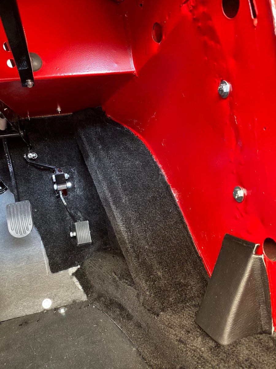 1960 MGA Fitting Carpet and Trim Panels44 1