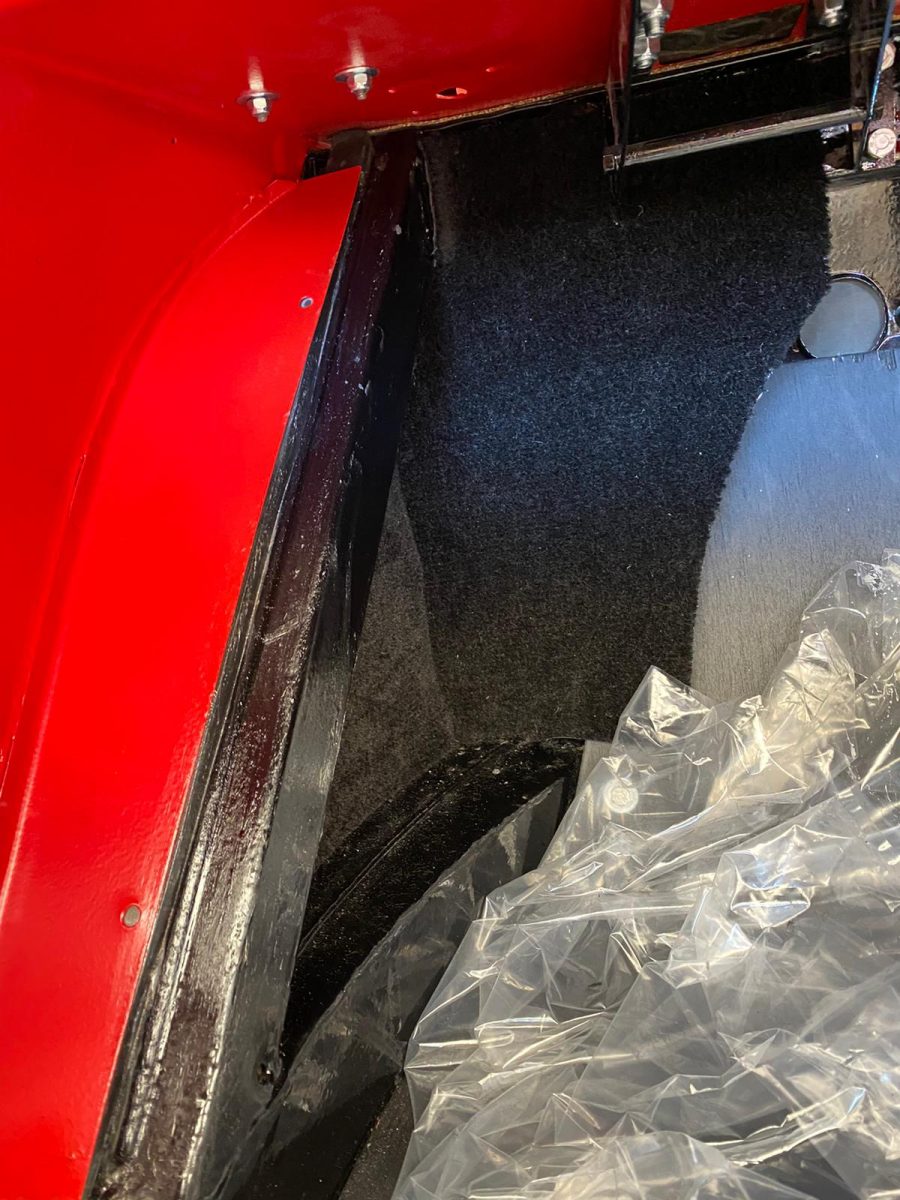 1960 MGA Fitting Carpet and Trim Panels45 1