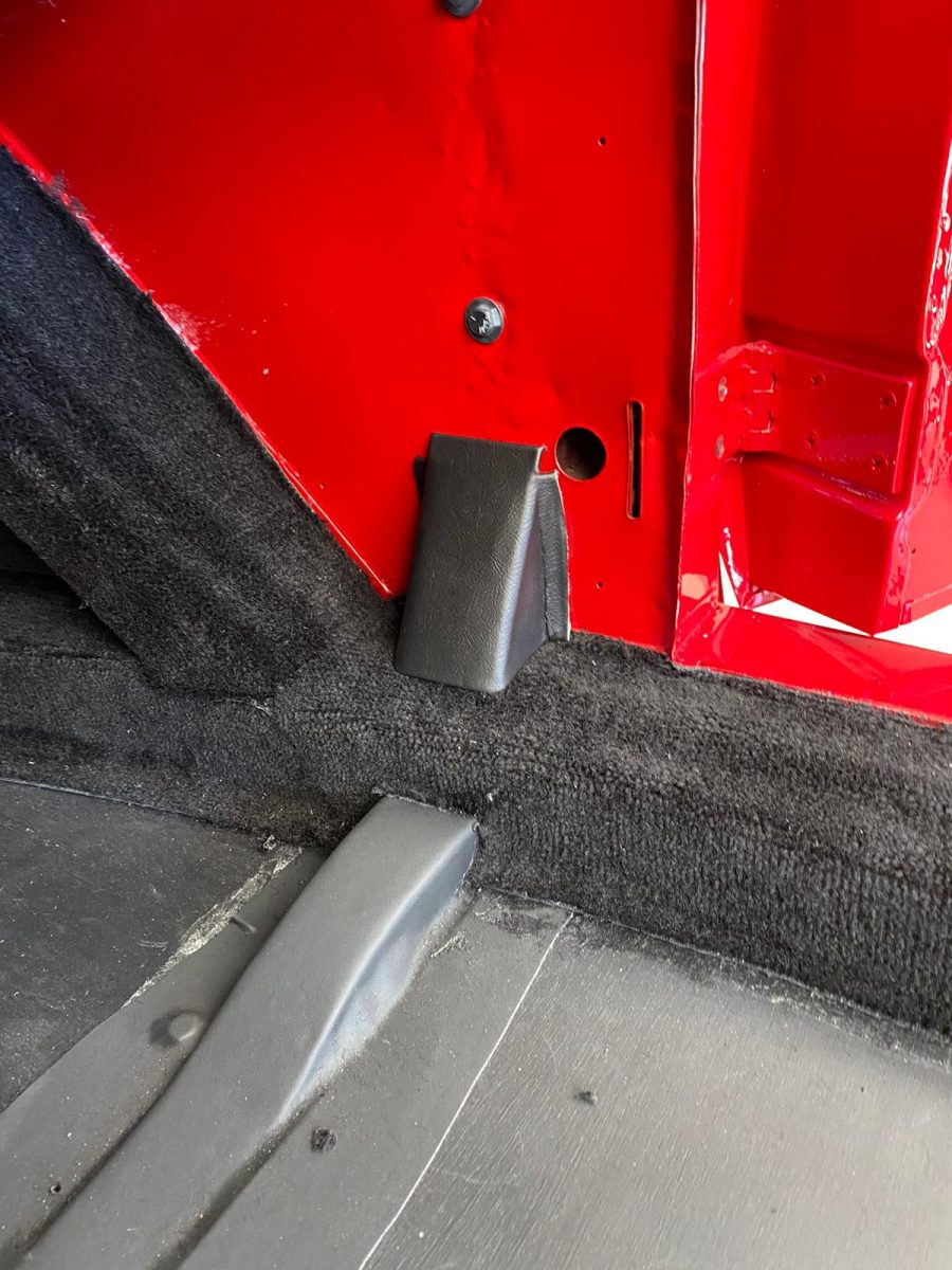 1960 MGA Fitting Carpet and Trim Panels46 1