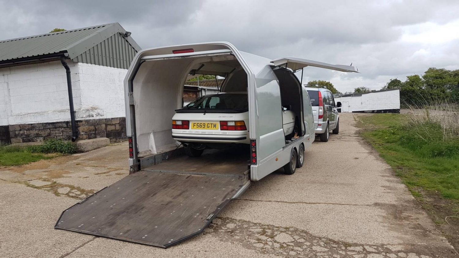 300420 1988 Porsche 924S arriving from Pie Performance1