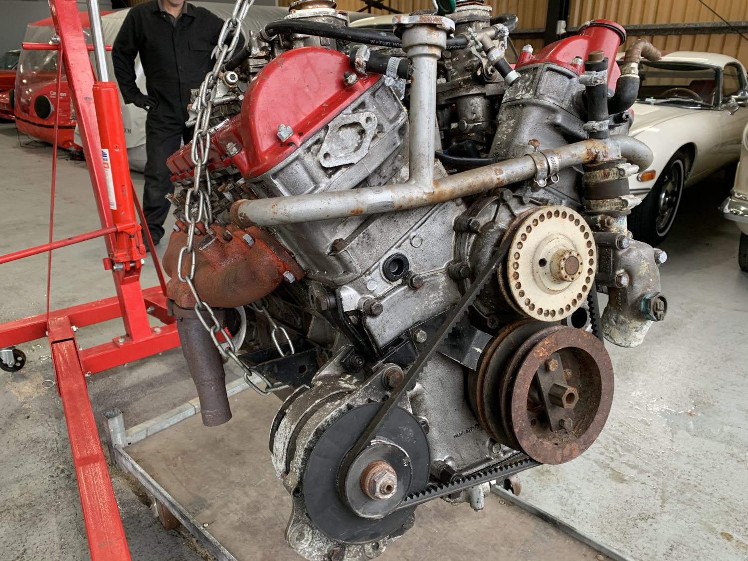 110620 Arrow Ferrari Daytona Engine Jaguar V12 8 1