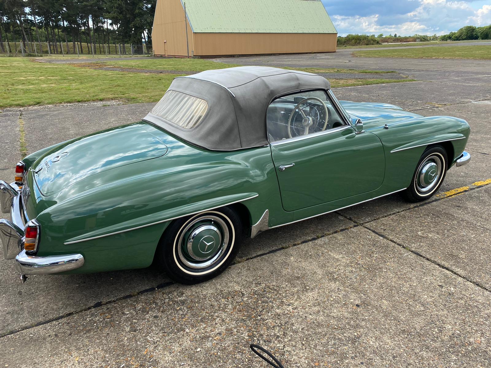 180620 1957 Mercedes 190SL 2 1