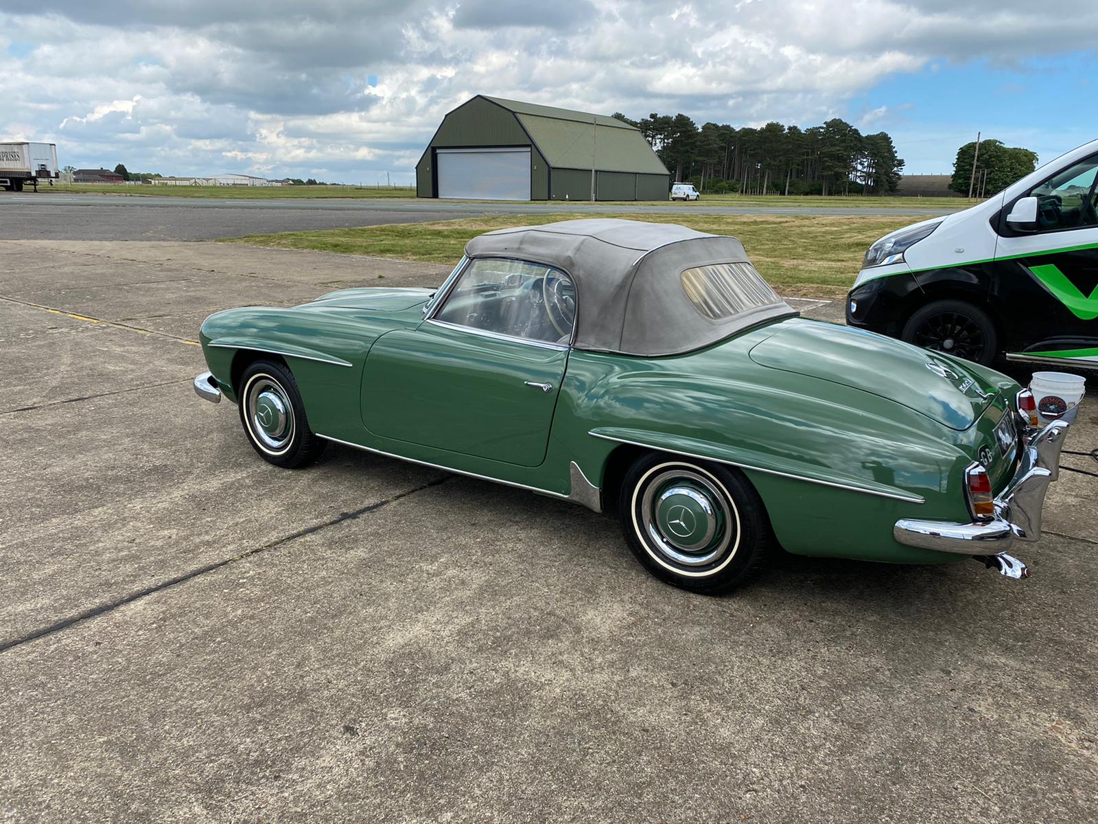 180620 1957 Mercedes 190SL 3 1