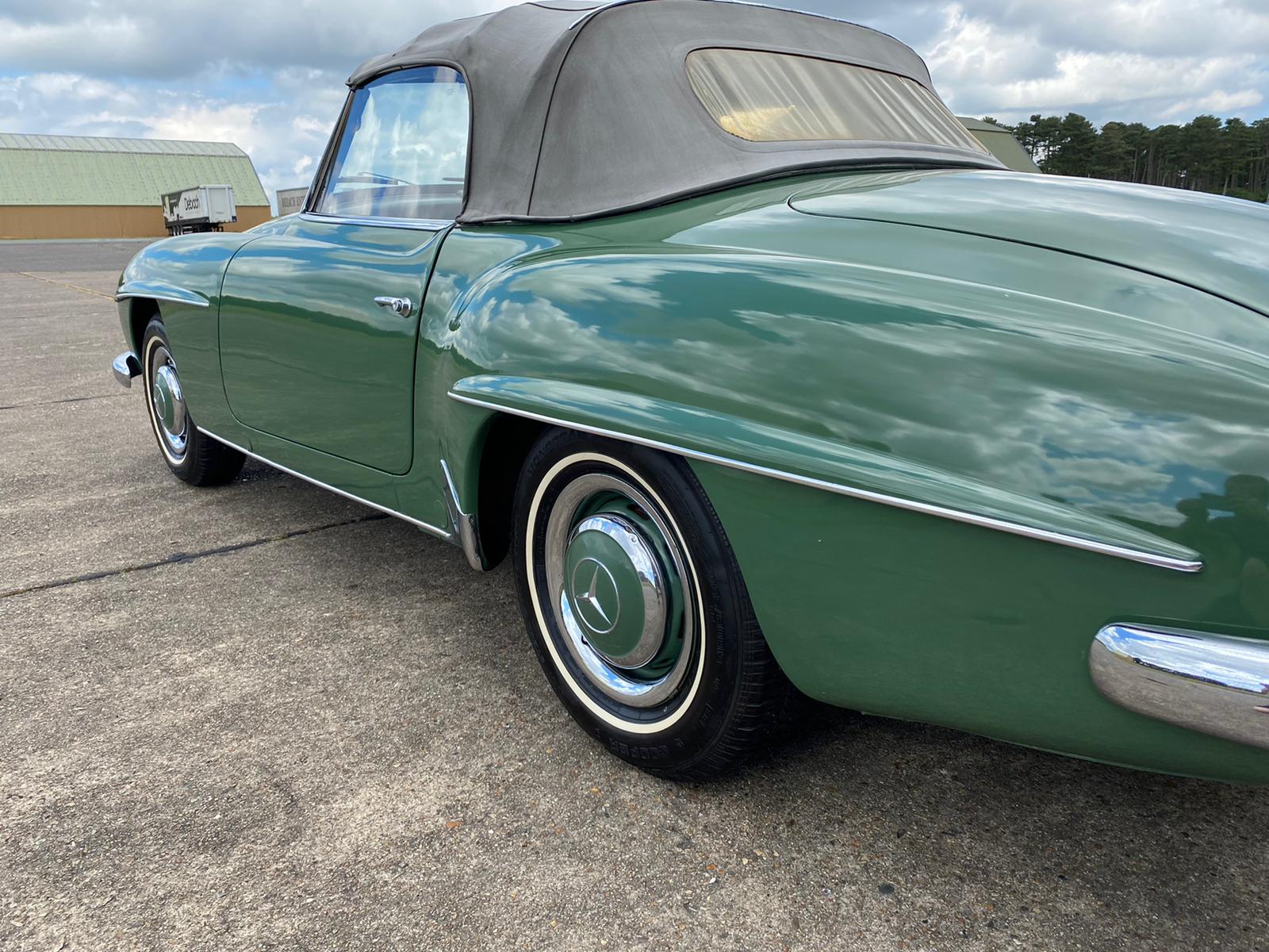 180620 1957 Mercedes 190SL 8 1
