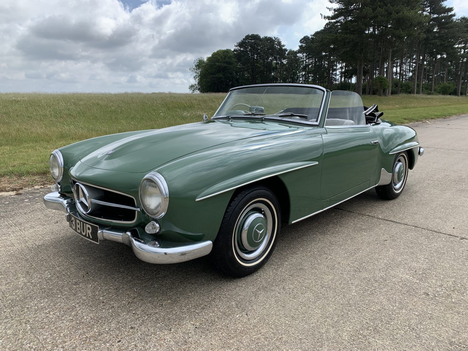 190620 1957Mercedes 190SL 2 1