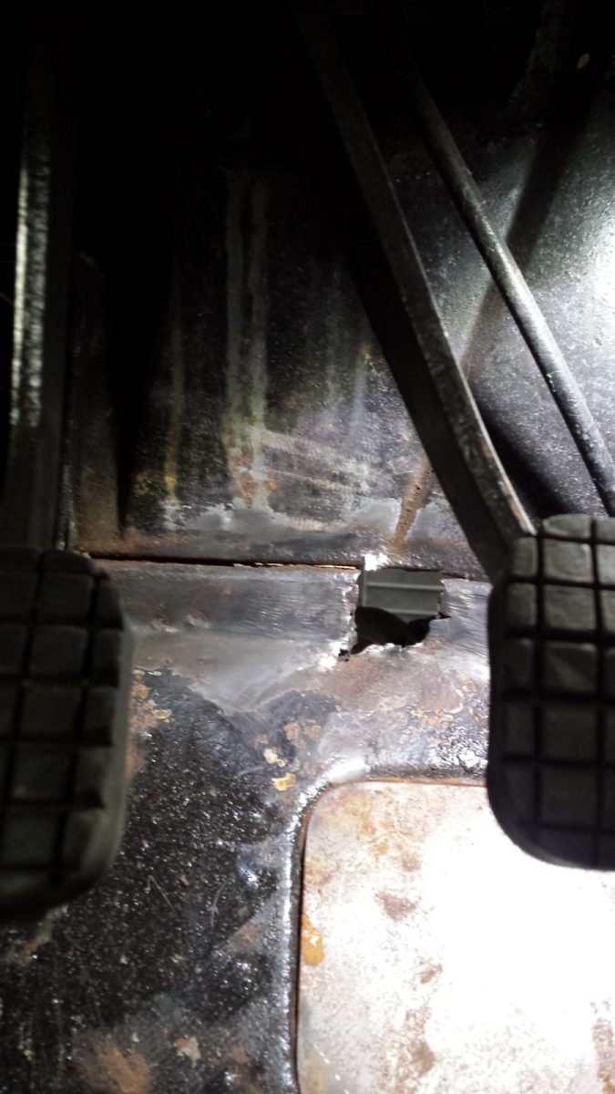 1972 Peugeot 504 rot and rust repairs10 1