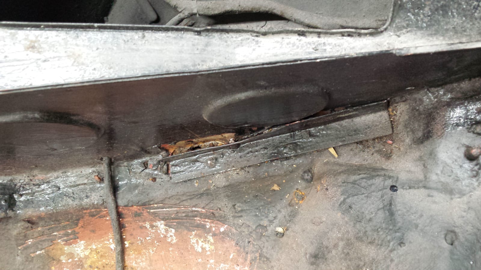 1972 Peugeot 504 rot and rust repairs17 1