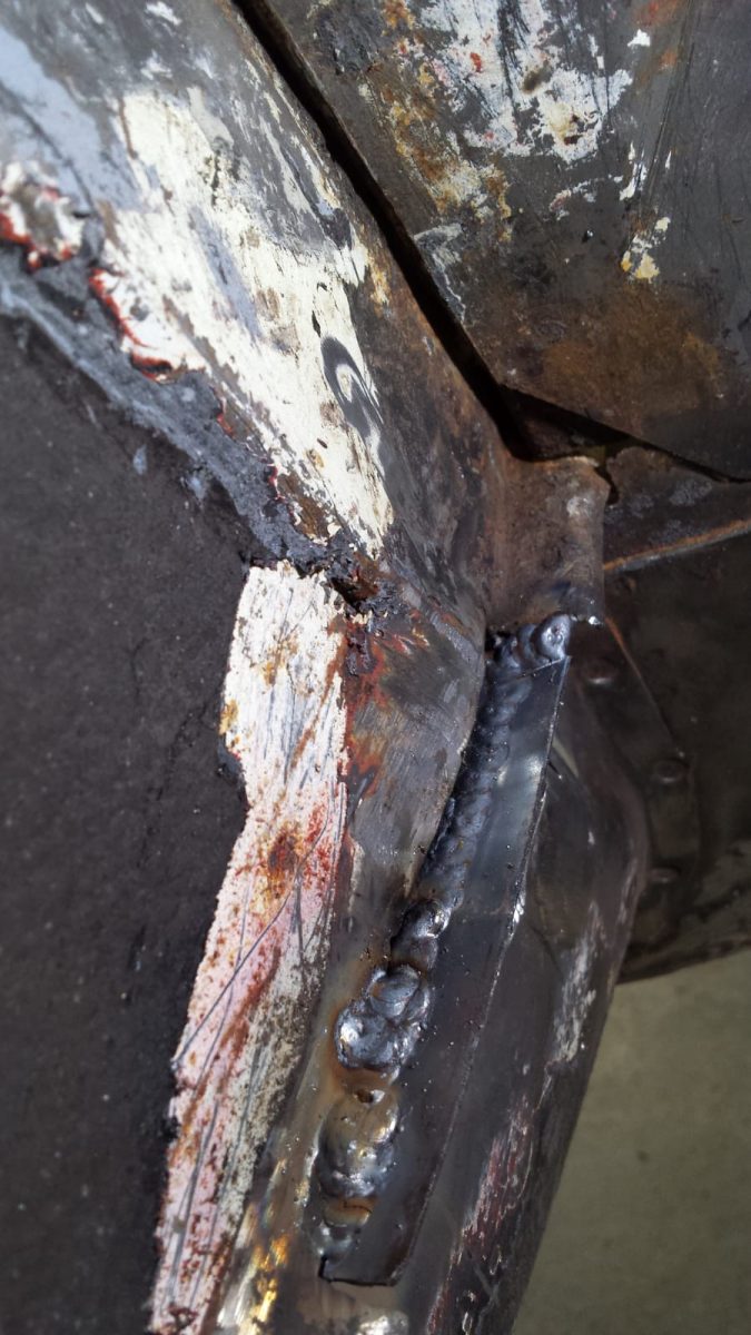 1972 Peugeot 504 rot and rust repairs22 1