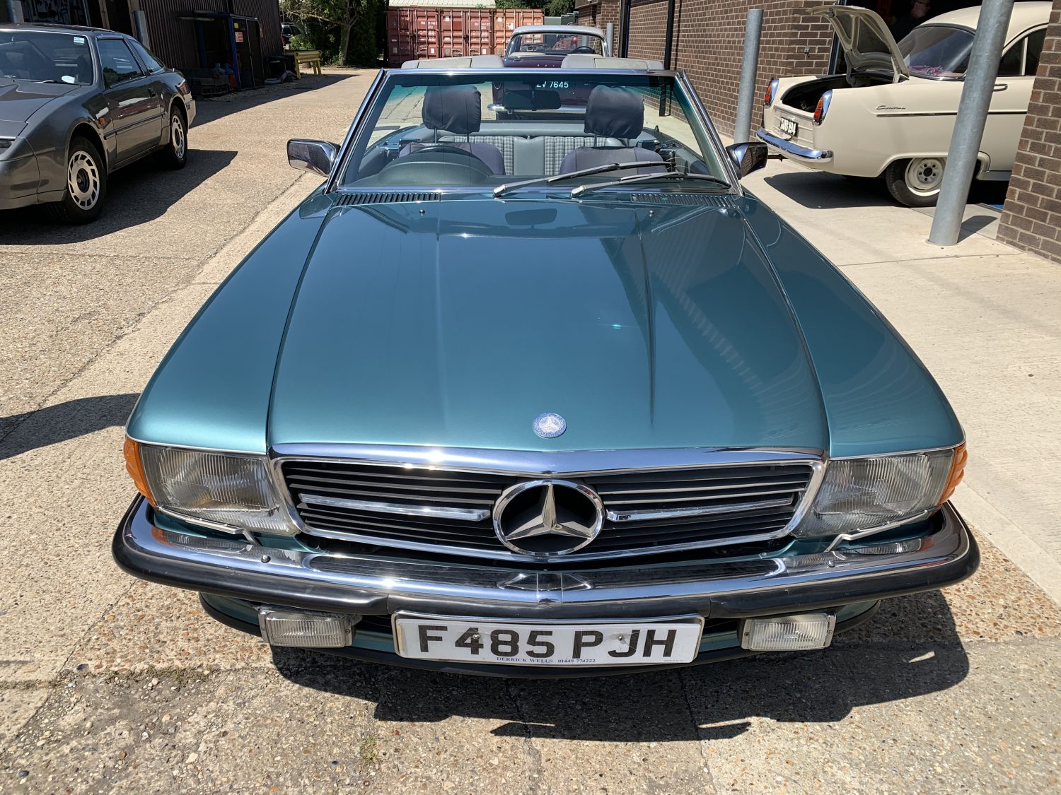 230620 Mercedes 500SL Seat Repairs4 1
