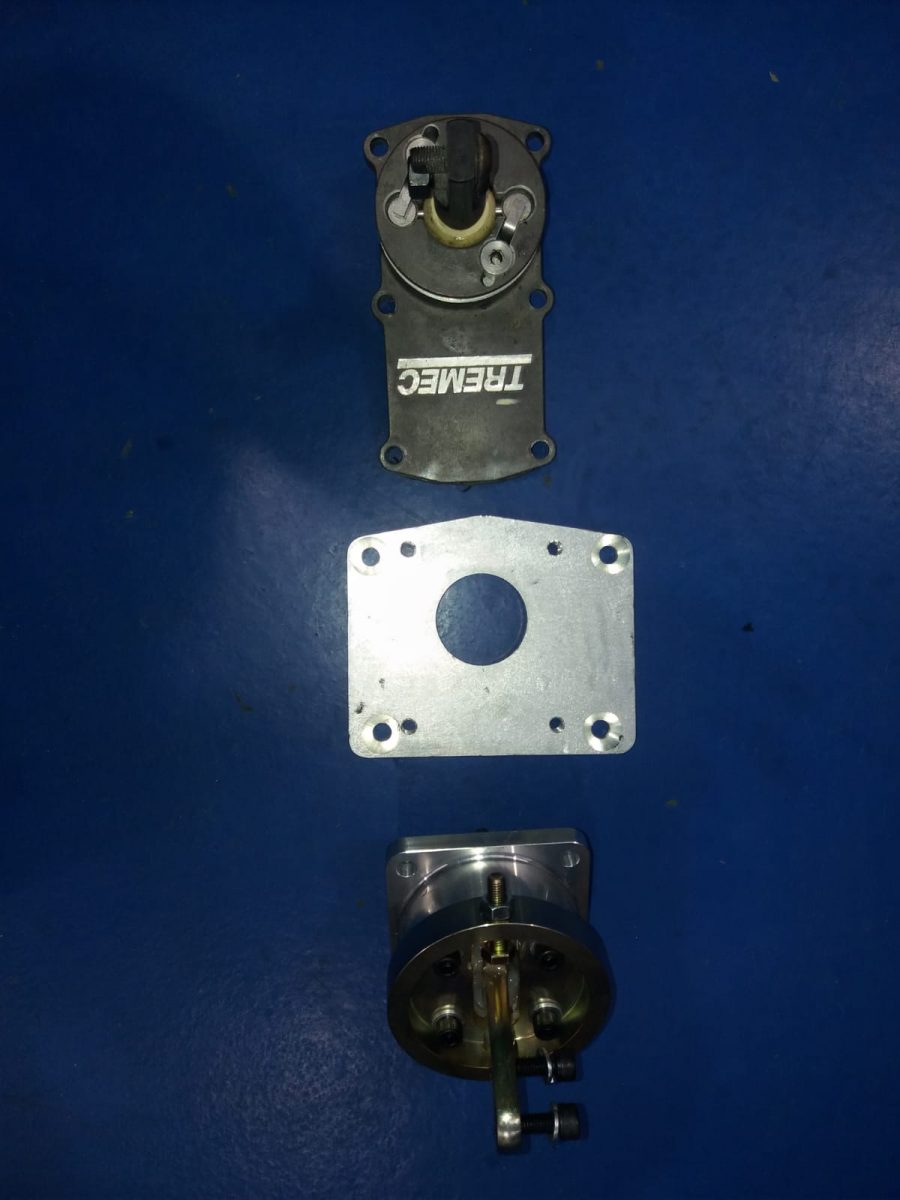 280520 Jensen repositioning gearbox lever 4 1