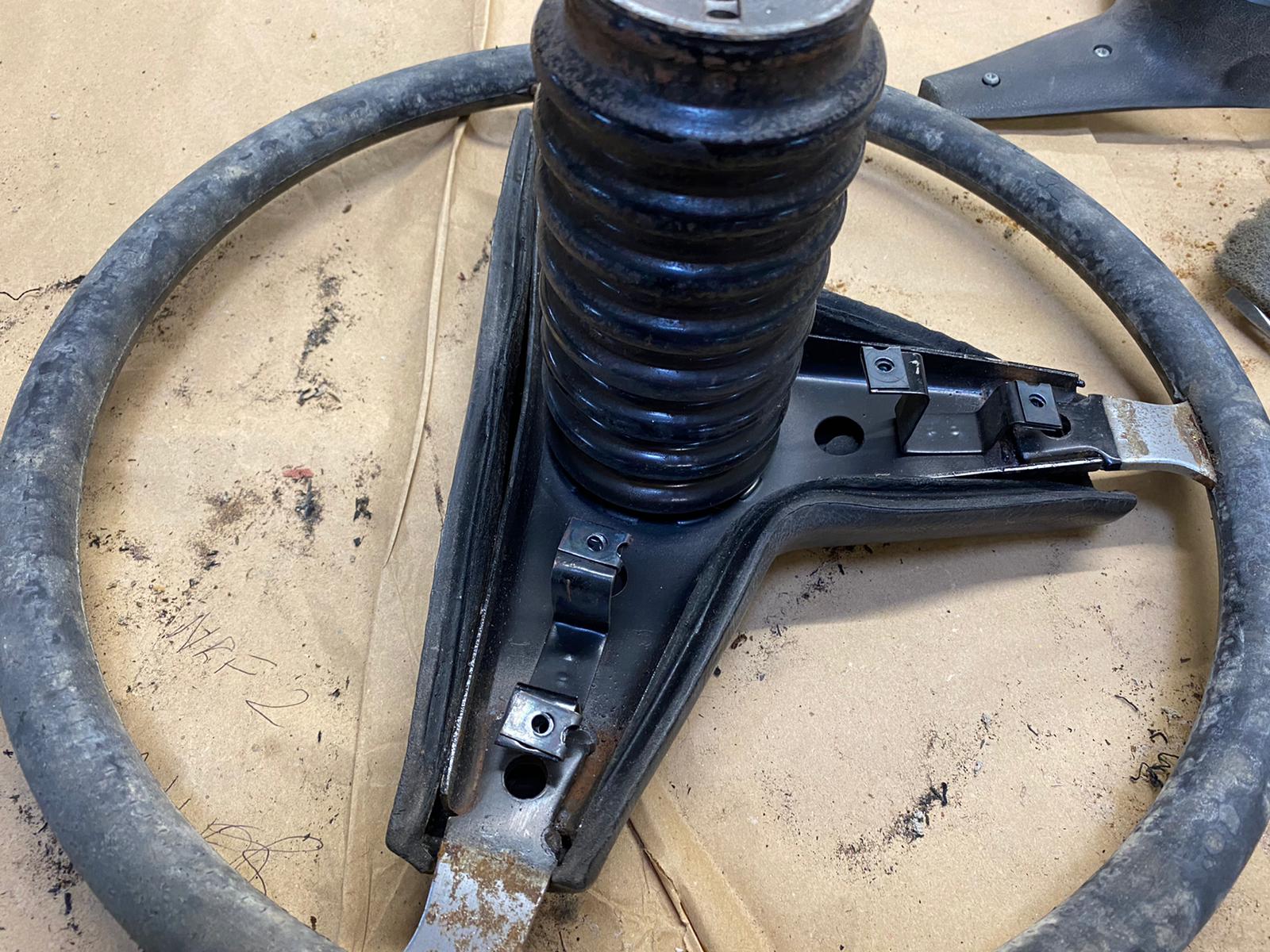 Ford Capri steering whel retrim25 1
