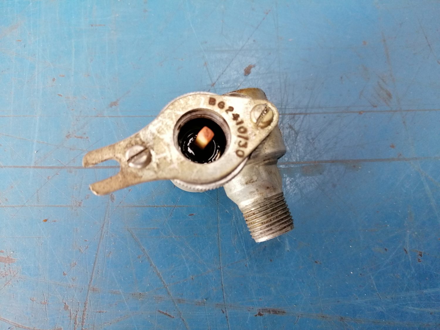 Range rover spedo dial needed lubrication2 2