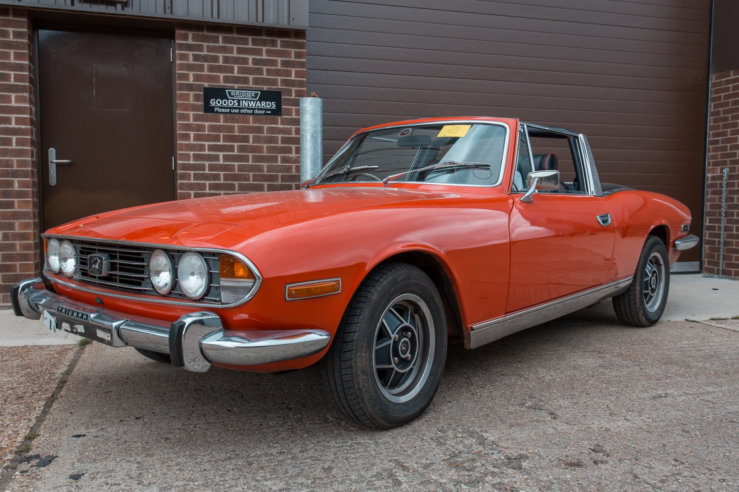 1973-Triumph-Stag-Red2-1 - Bridge Classic Cars : Bridge Classic Cars