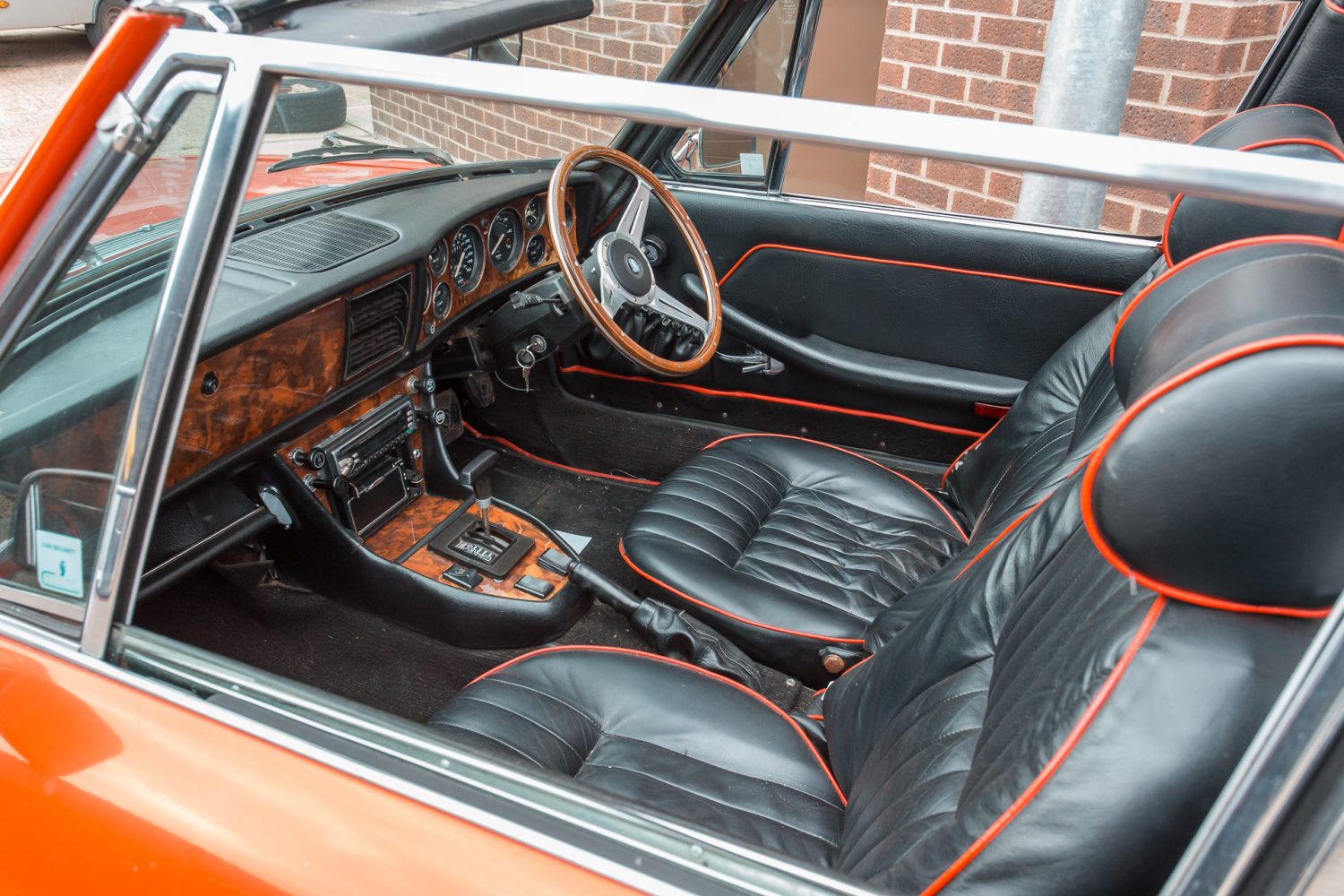 1973 Triumph Stag Red4 1