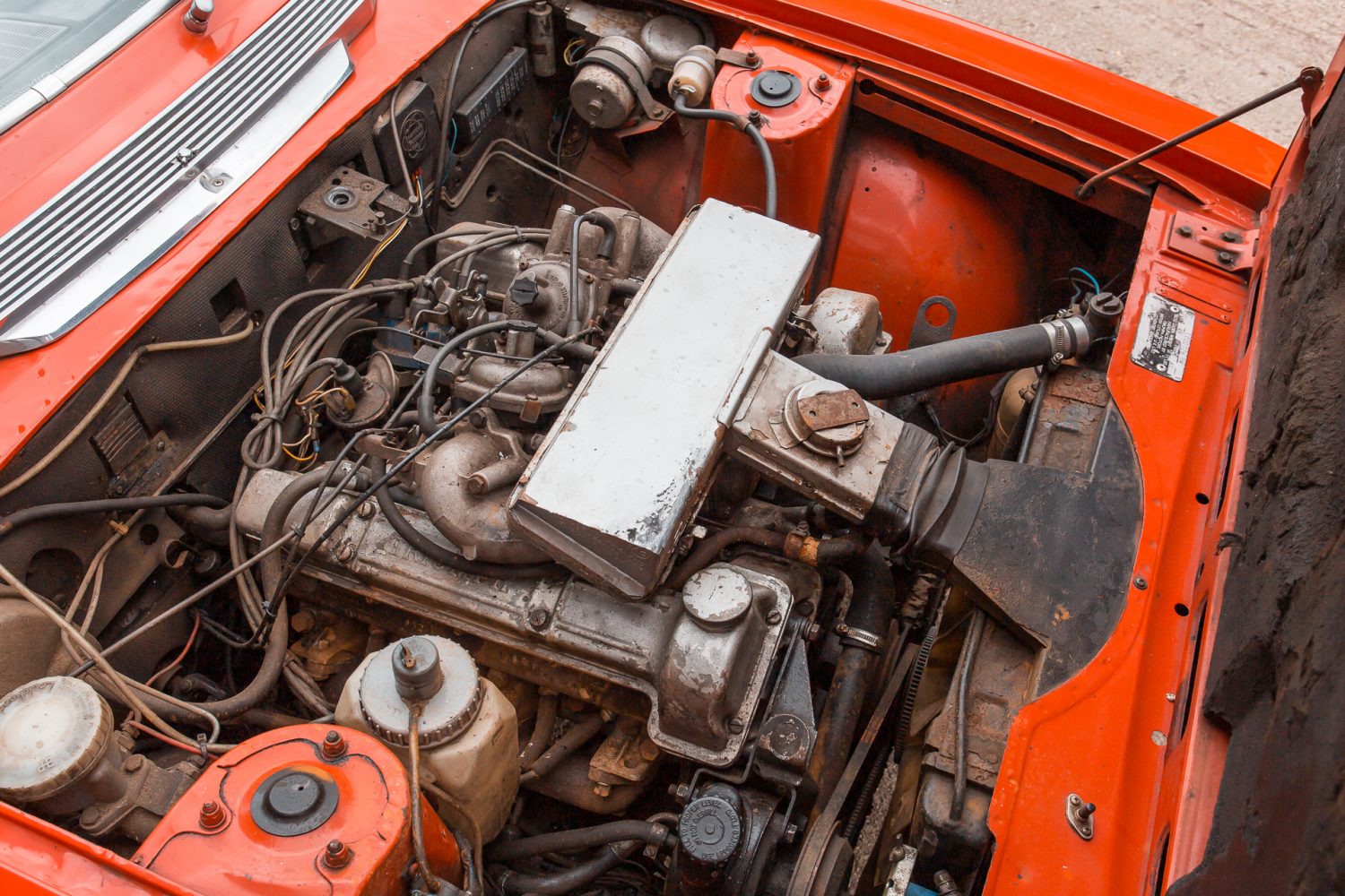 1973 Triumph Stag Red9 2