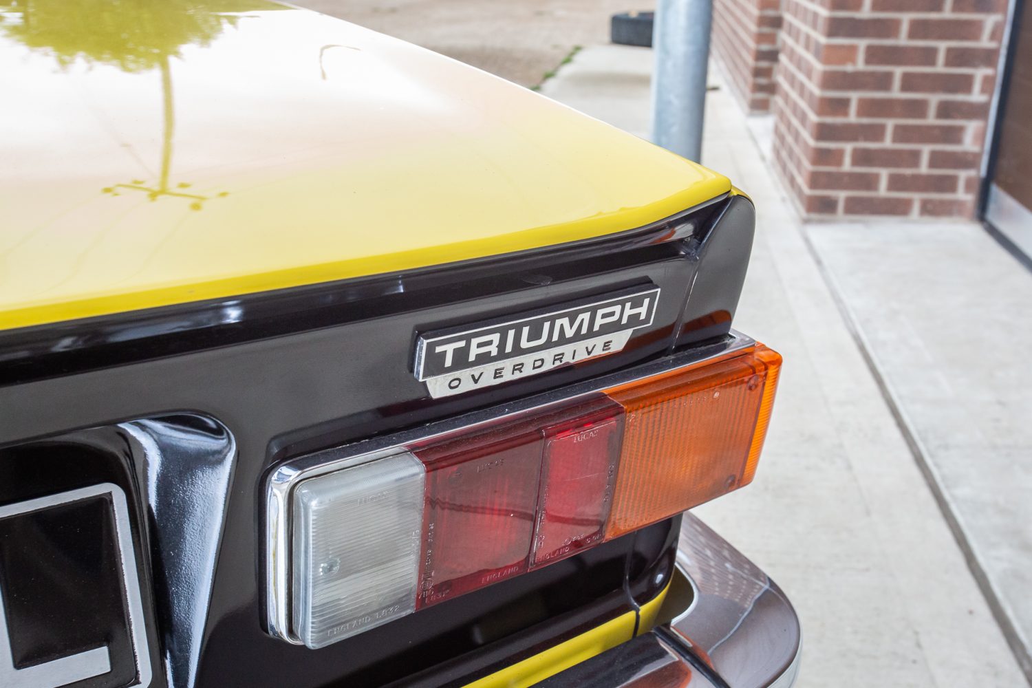 1976 Triumph TR6 Yellow14 1