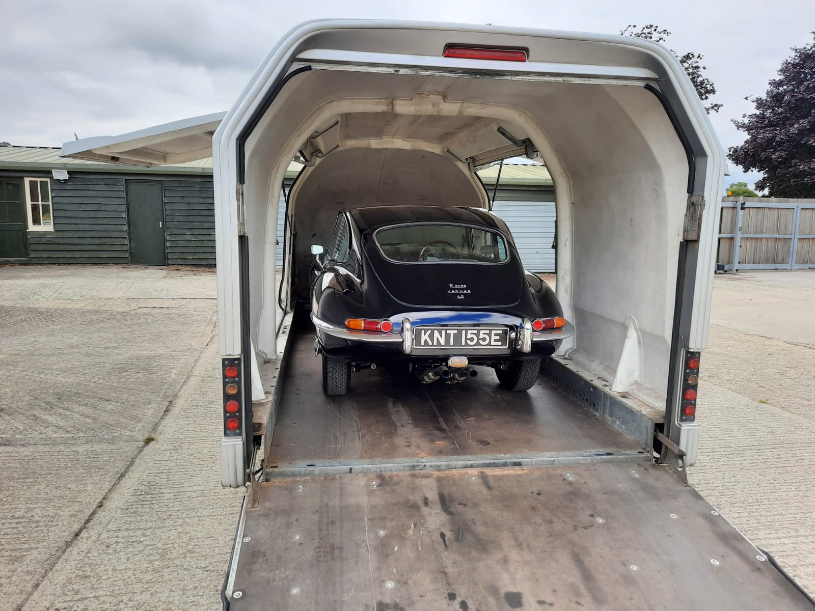 240620 Jaguar E Type8 1